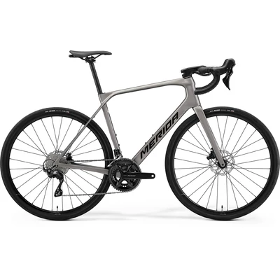 MERIDA SCULTURA ENDURANCE 4000 SZÜRKE/FEKETE
